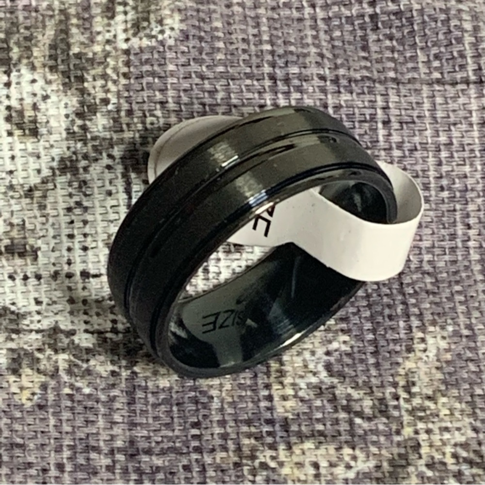 NWT Men’s Stainless Steel Black Colored Ring